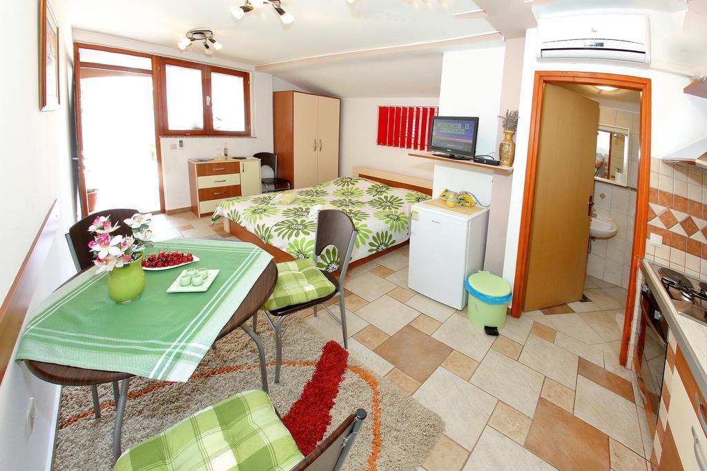 Apartments Melita Bibinje Room photo